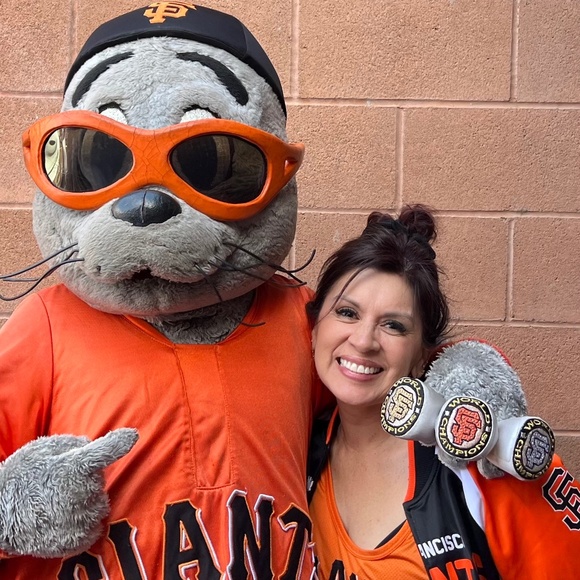 @sfgiants_fan closet - Picture 3 of 14